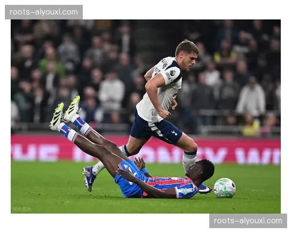 热刺布伦南约翰逊转会水晶宫 锋线人员发生变动